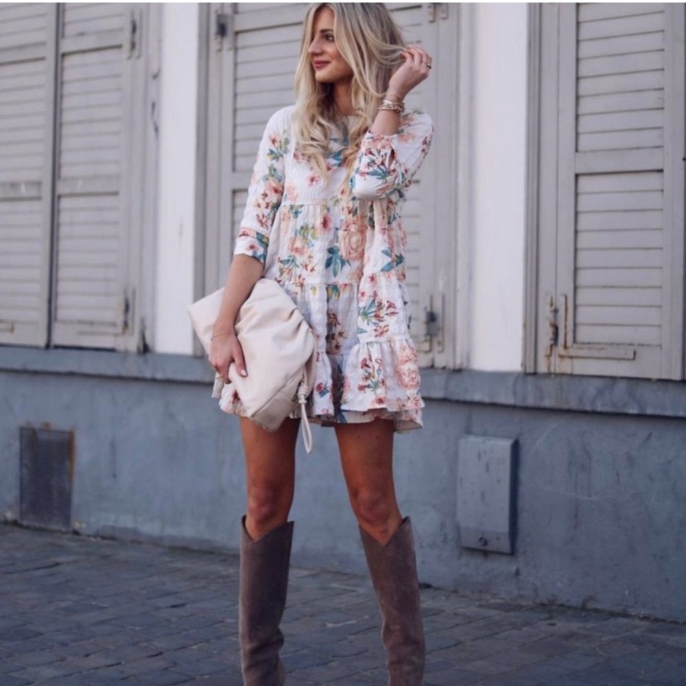 ZARA Cream Apricot Floral Seersucker Tiered Mini Dress